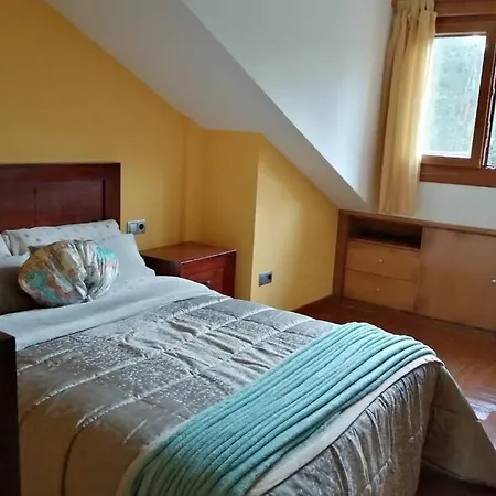 La Casa De Aldan Entre El Mar Y El Bosque