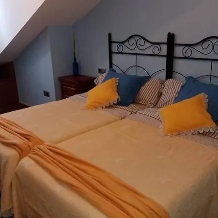 La Casa De Aldan Entre El Mar Y El Bosque بيت للعطل
